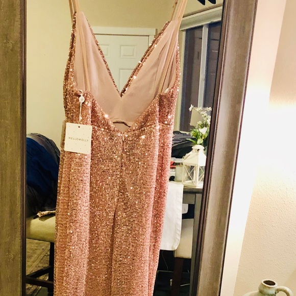 Beautiful, long sequin dress and it’s brand new! - Picture 6 of 7